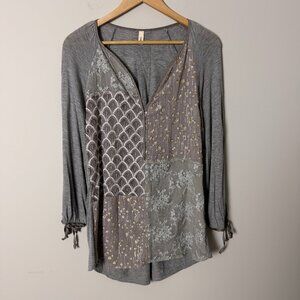 Tiny Embroidered V-neck Tunic Large